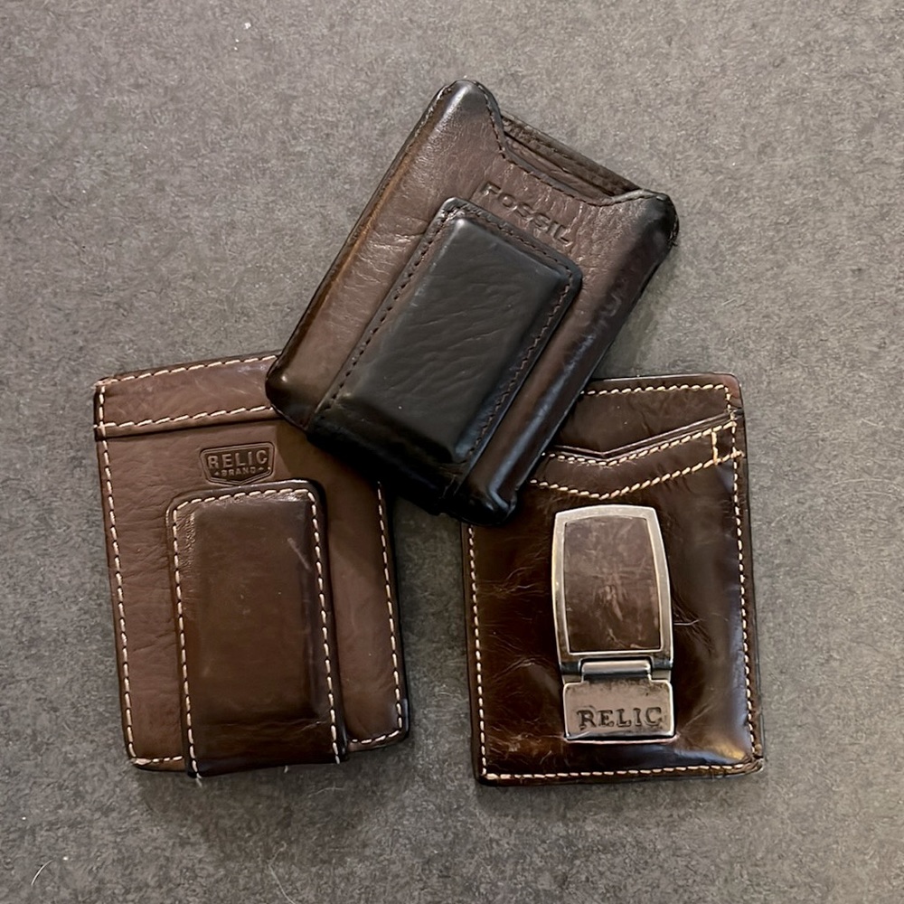 Fossil & Relic 100% Leather Men’s Wallets